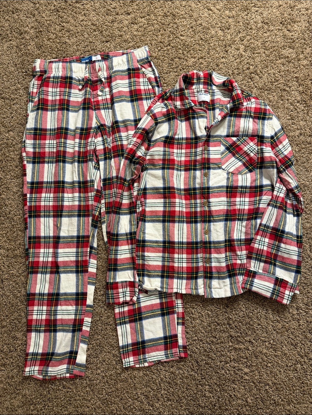 Old Navy Red White and Navy Plaid Flannel Pajama Set